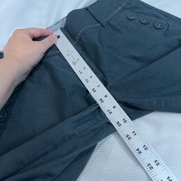 Anthropologie Cartonnier Gray Long Line Bermuda Button Detail Shorts Sz 6 - Picture 5 of 8